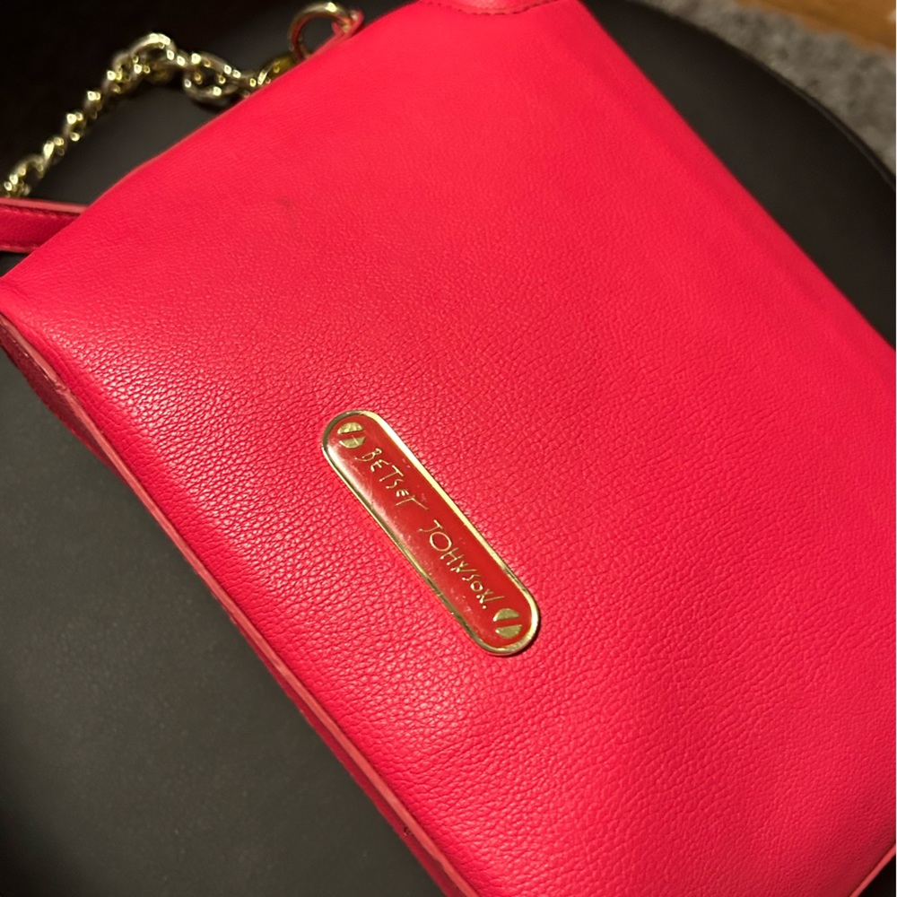 Betsey Johnson toggle bucket purse